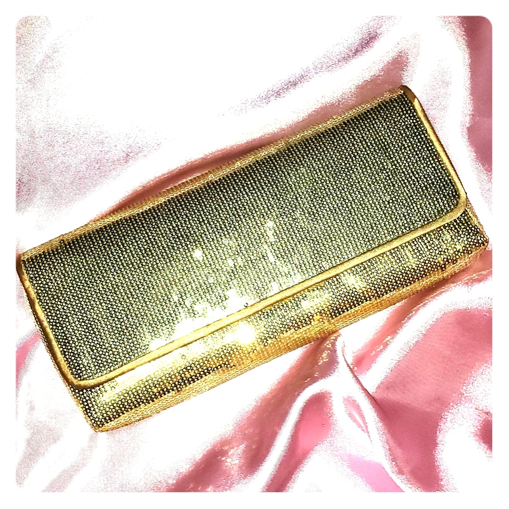 💛Beautiful Golden Clutch Bag